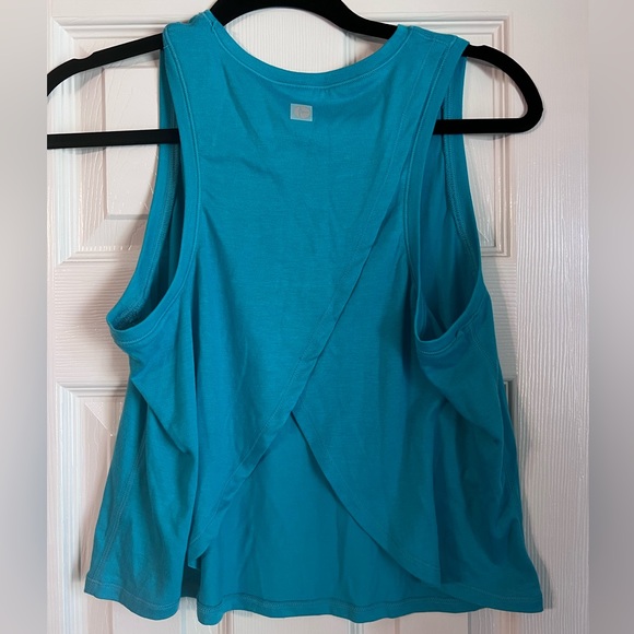 Turquoise athletic tank - Picture 2 of 3